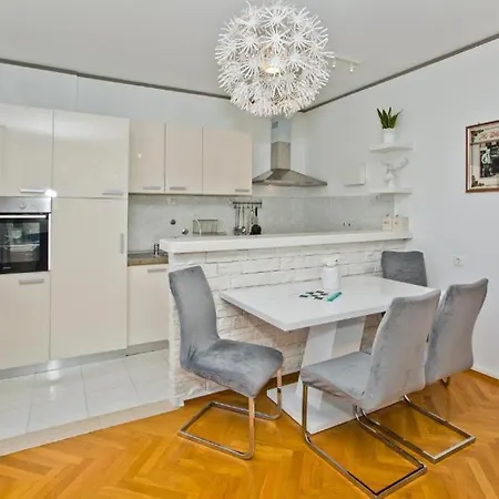 Apartment Milton Luxe Hvar