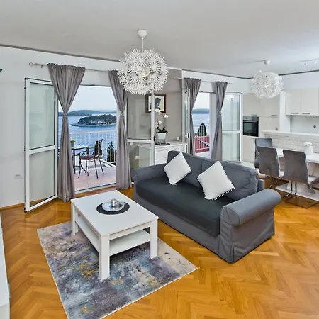 Milton Luxe Hvar