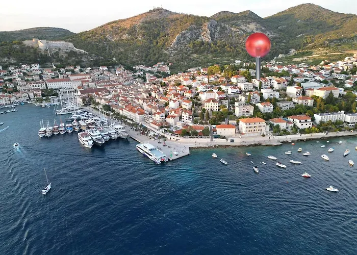 Milton Luxe Hvar